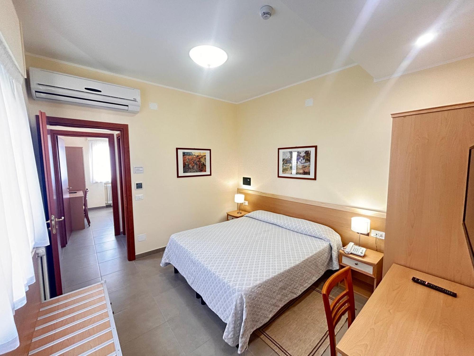 Il Nocchiero City Hotel Soverato Marina Dış mekan fotoğraf