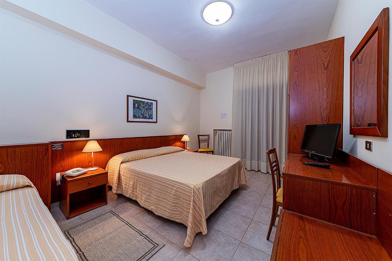 Il Nocchiero City Hotel Soverato Marina Dış mekan fotoğraf